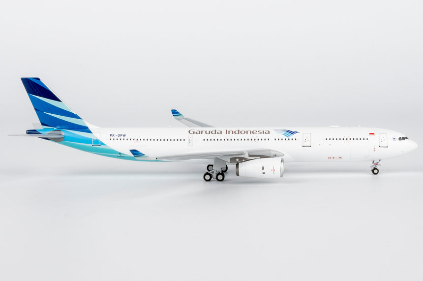 NG Models Garuda Indonesia Airbus A330-300 PK-GPW 1/400 Scale