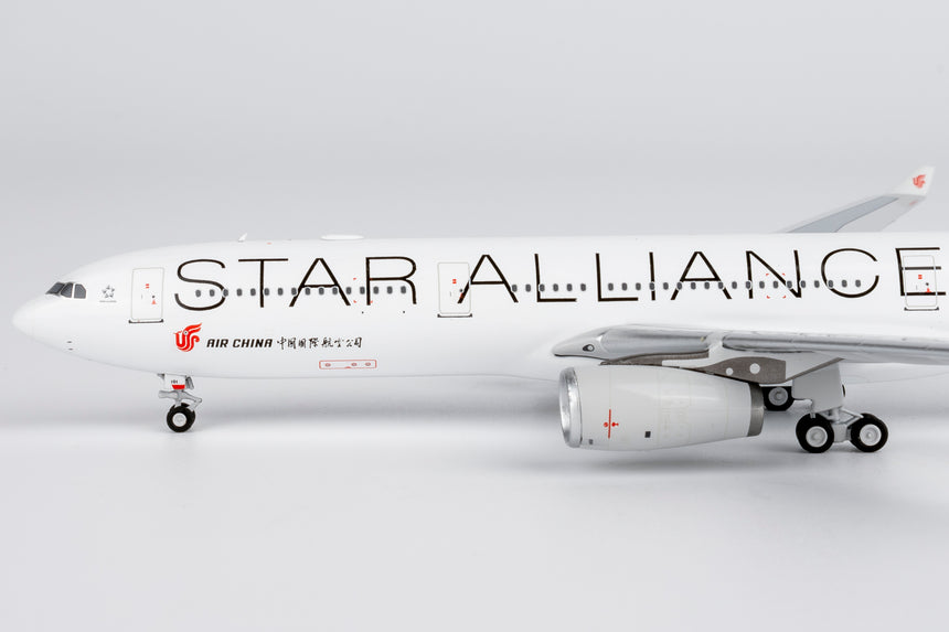 NG Models Air China Star Alliance Airbus A330-300 B-6101 1/400 Aircraft Scale Model