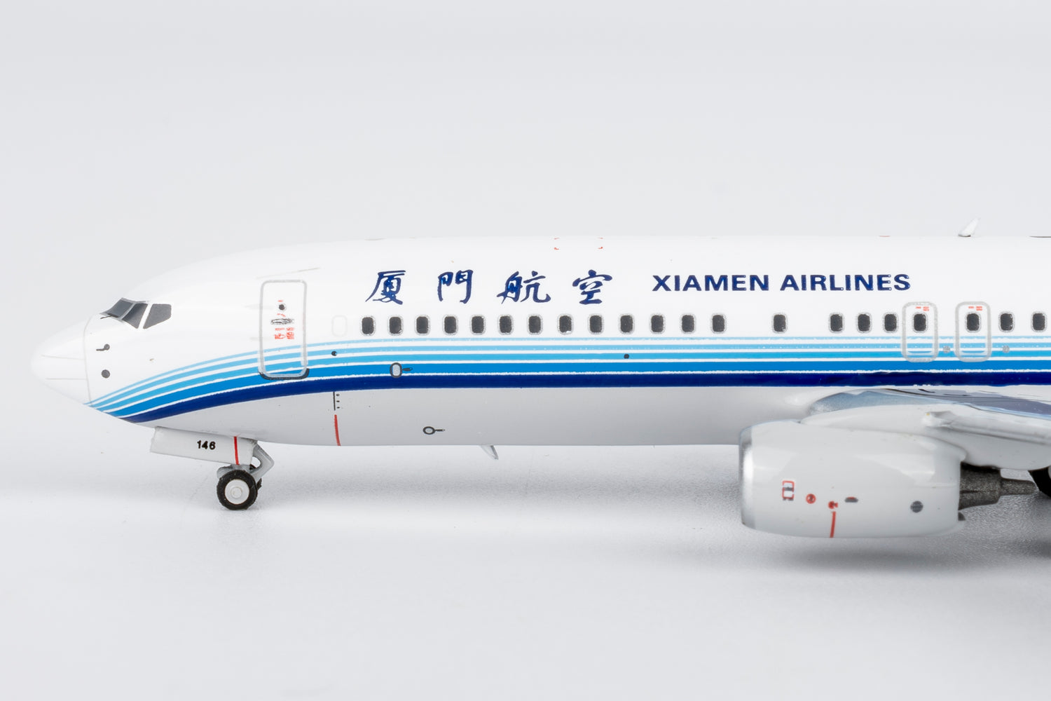 NG Models Xiamen Airlines (revised classics colors; Xiamen Airlines' first 737-800) Boeing 737-800/w B-5146 1/400 Aircraft Scale Model