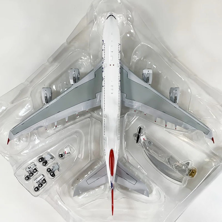 Aviation400 Global Airlines Airbus A380-841 9H-GLOBL (detachable gear) 1/400 Scale