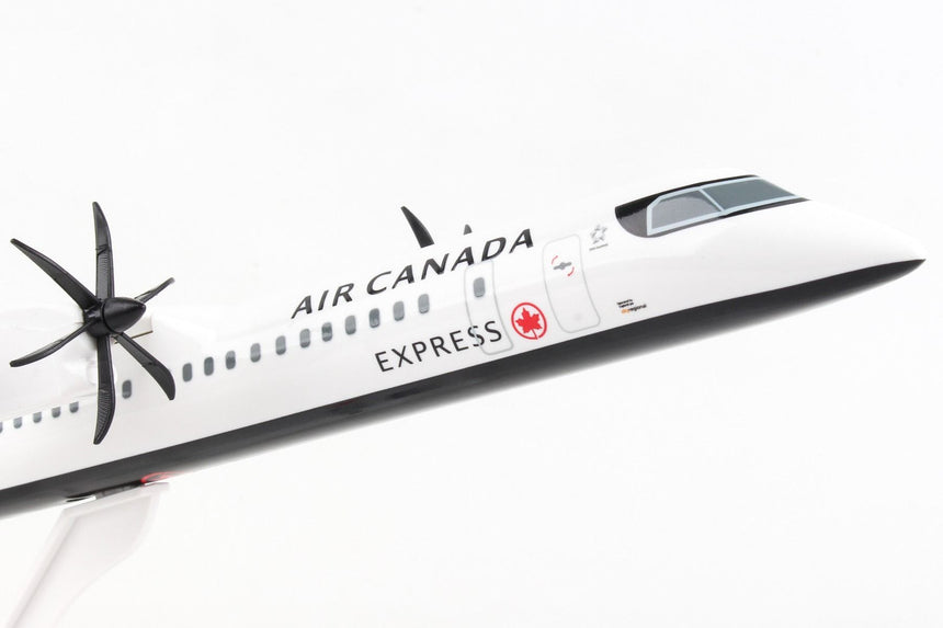 SkyMarks Air Canada Bombardier Q400 1/100 Aircraft Scale Model