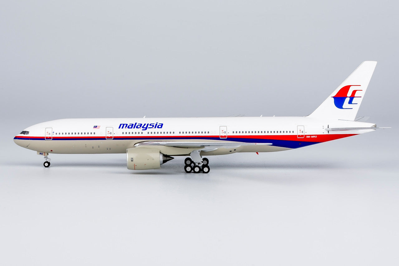 WM Models Malaysia Airlines Boeing 777-200ER 9M-MRO disappeared as flight MH370 on March 8, 2014 1/400 Aircraft Scale Model