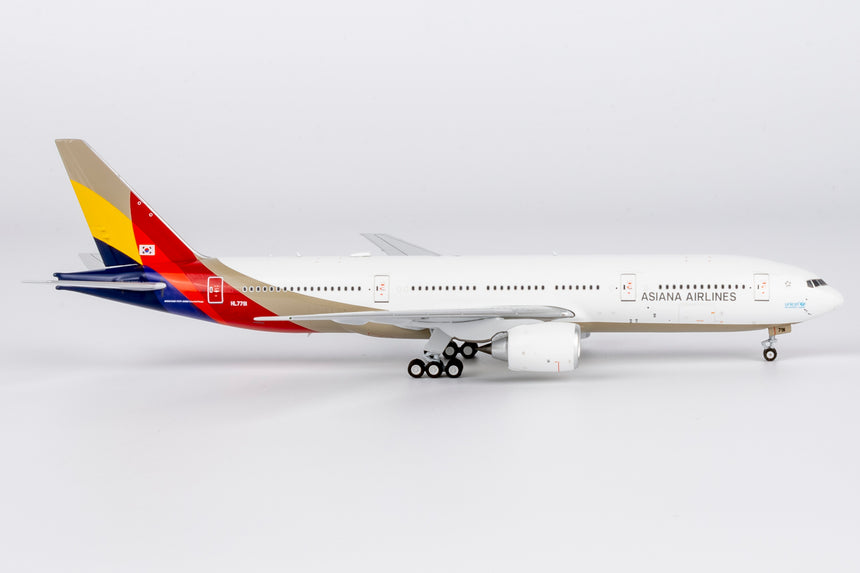 NG Models Asiana Airlines Boeing 777-200ER HL7791 (revised titles) 1/400 Scale