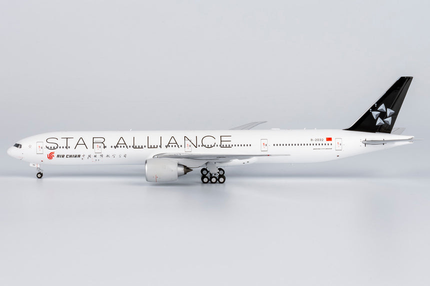 NG Models Air China Star Alliance (Standard) Boeing 777-300ER B-2032 1/400 Scale