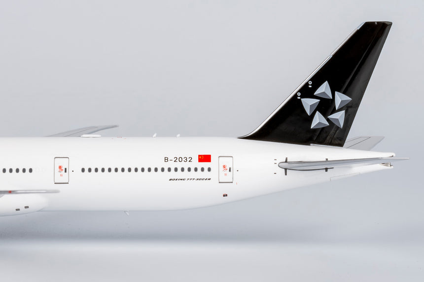 NG Models Air China Star Alliance (Standard) Boeing 777-300ER B-2032 1/400 Scale
