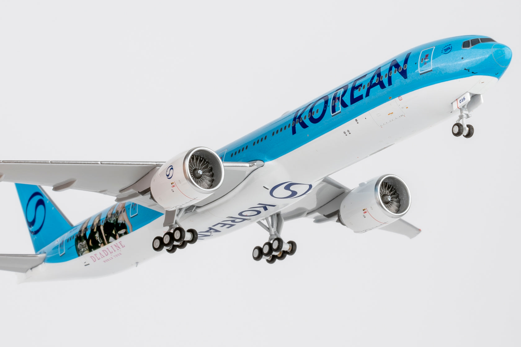 NG Models Korean Air Boeing 777-300ER HL2016 (Ultimate) 1/400