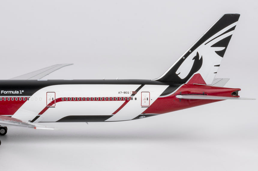 NG Models Qatar Airways Boeing 777-300ER A7-BEG 1/400 Aircraft Scale Model