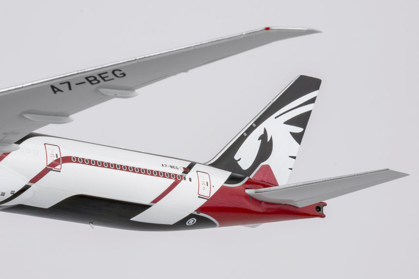 NG Models Qatar Airways Boeing 777-300ER A7-BEG 1/400 Aircraft Scale Model