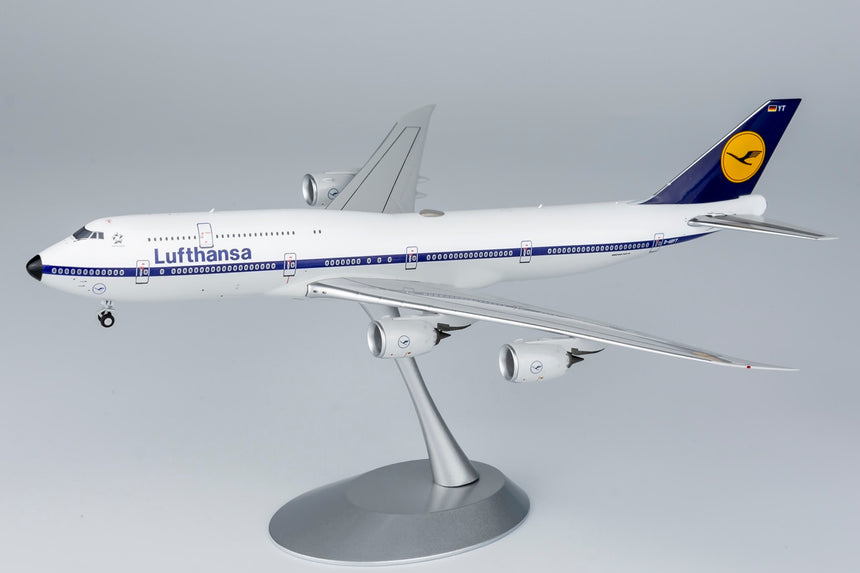 NG Models Lufthansa Boeing 747-8-D-ABYT retro colors (ULTIMATE COLLECTION) 1/400 Scale