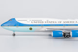NG Models United States - US Air Force (USAF) (Classic Version) VC-25B Boeing (747-8) 30000 1/400 Scale