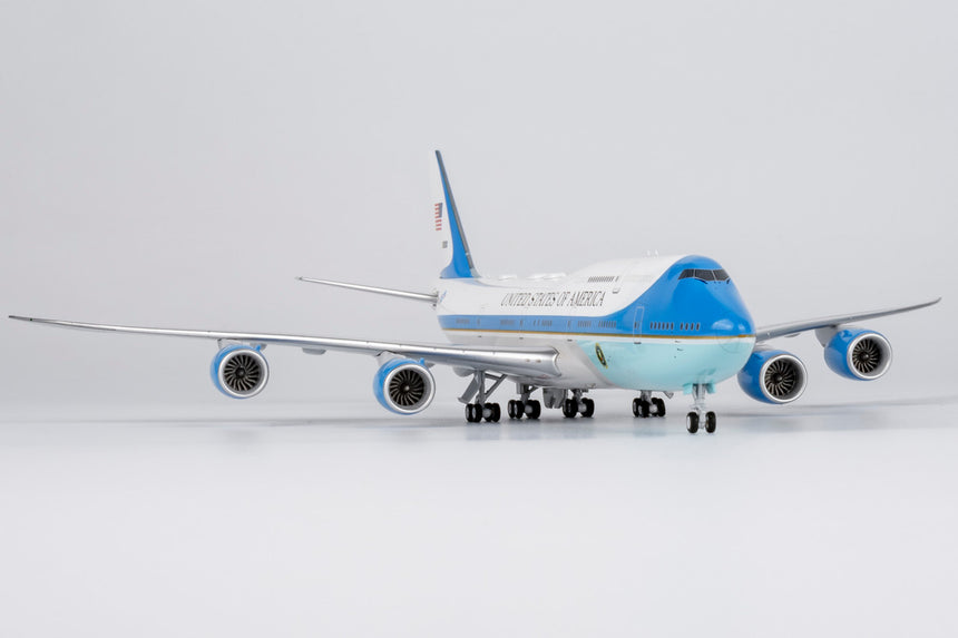NG Models United States - US Air Force (USAF) (Classic Version) VC-25B Boeing (747-8) 30000 1/400 Scale
