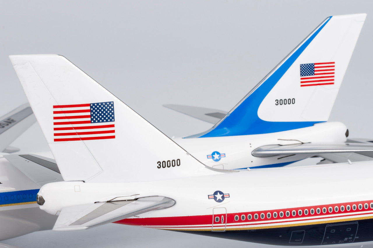 NG Models United States - US Air Force (USAF) (New Version) VC-25B Boeing (747-8) 30000 1/400 Aircraft Scale Model
