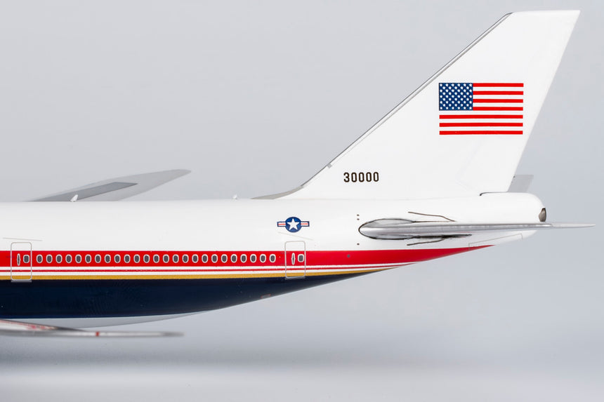 NG Models United States - US Air Force (USAF) (New Version) VC-25B Boeing (747-8) 30000 1/400 Scale