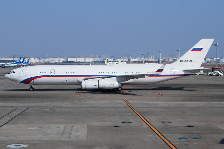 Phoenix Russia – Air Force Ilyushin IL-96-400 RA-96102 1/400 Scale