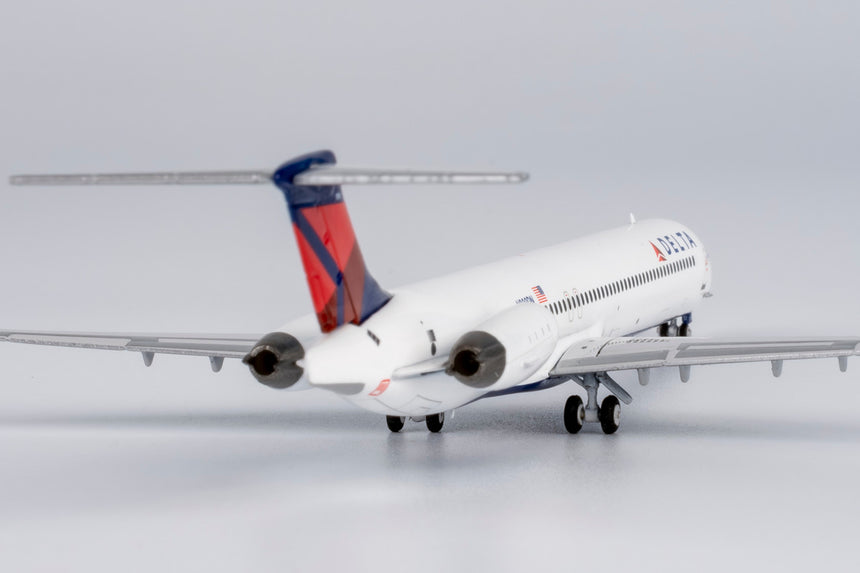 NG Models Delta Air Lines McDonnell Douglas MD-88 N999DN 1/400 Scale