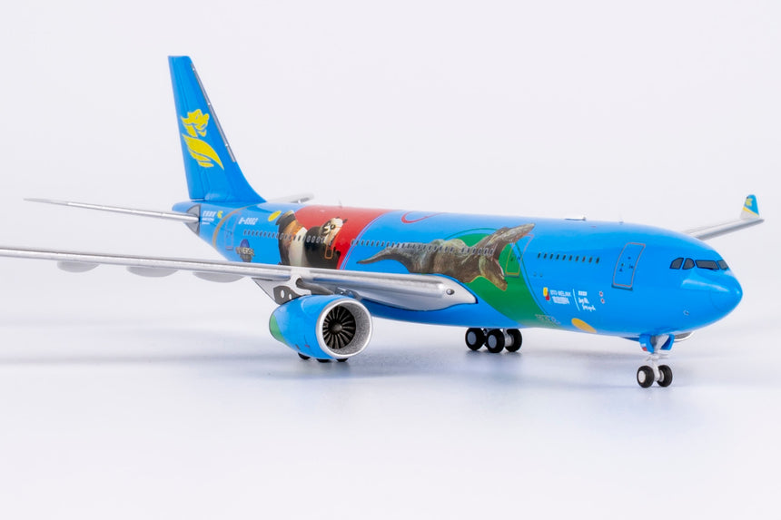 NG Models Capital Airlines "Beijing Universal Resort" Airbus A330-200 B-8982 1/400 Scale
