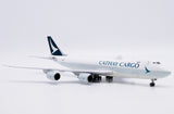 JC Wings Cathay Cargo Boeing 747-8F (B-LJN) 1/400 Aircraft Scale Model