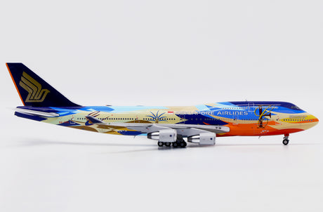 JC Wings Singapore Airlines Boeing 747-400 (9V-SPK) "Tropical" 1/400 Aircraft Scale Model
