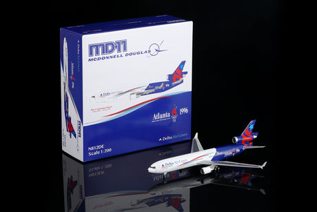 SQ Wings Delta Air Lines Special Delivery Livery McDonnell Douglas MD-11 N812DE 1/200 Aircraft Scale Model