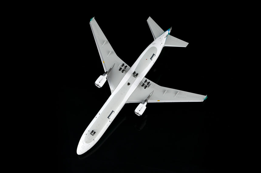 SQ Wings Aer Lingus "Flaps Down" McDonnell Douglas MD-11 N272WA 1/200 Aircraft Scale Model