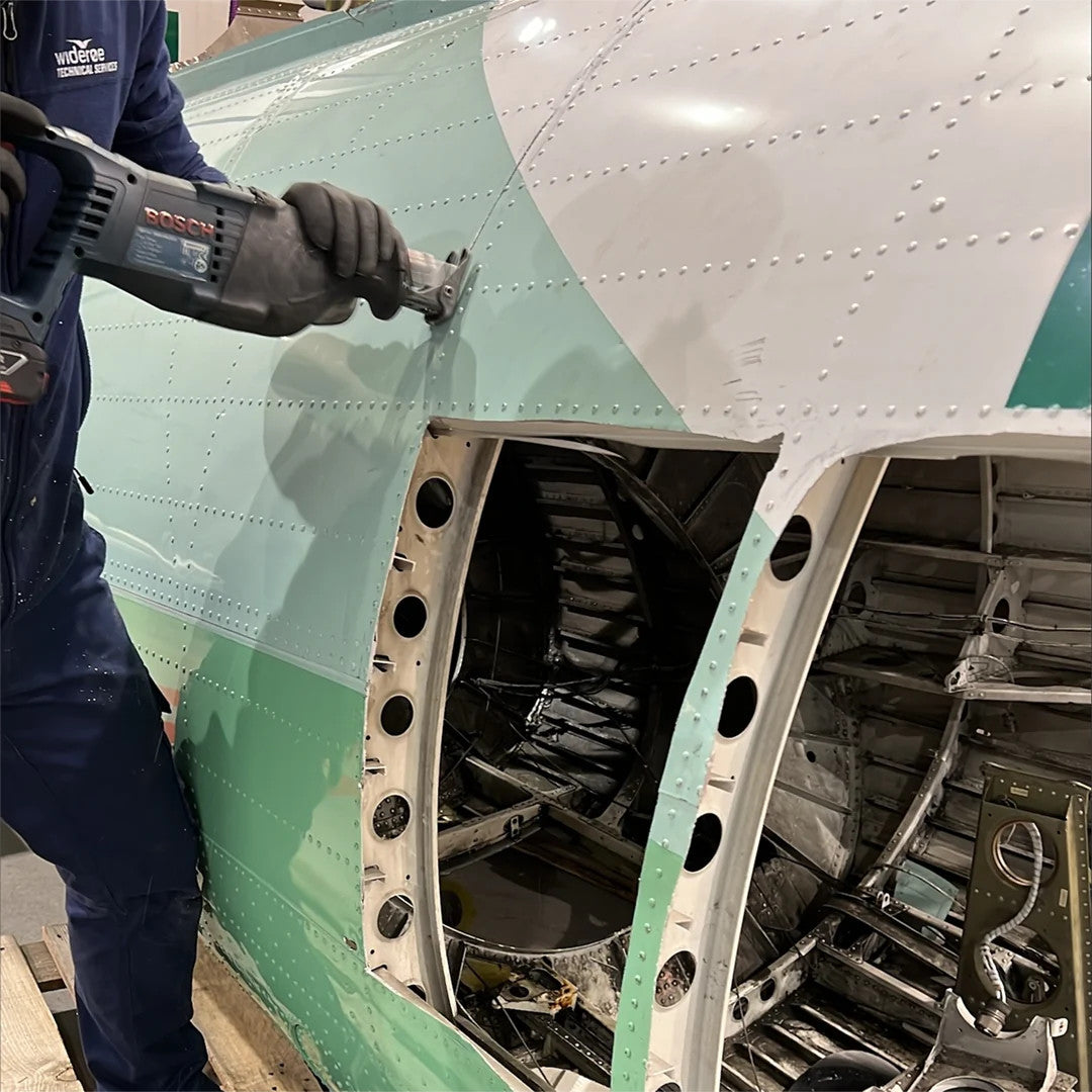 AviationTag Wideroe Dash 8 - LN-WFP Mint