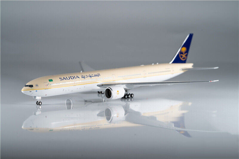 Phoenix Saudi Arabian Boeing 777-300ER HZ-AK44 1/400 Scale