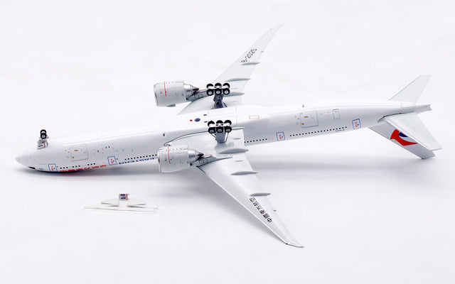 Aviation400 China Eastern Airlines Boeing 777-300ER B-2025 (detachable gear) 1/400 Aircraft Scale Model