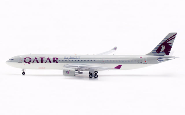 Aviation400 Qatar Airways Airbus A330-302 A7-AEN 1/400 Aircraft Scale Model