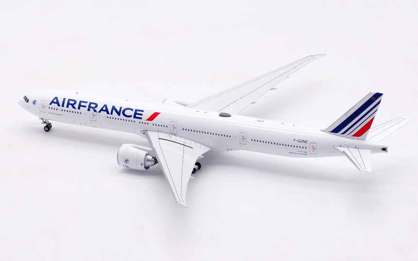Aviation400 Air France Boeing 777-328ER F-GZNE (detachable gear) 1/400 Aircraft Scale Model