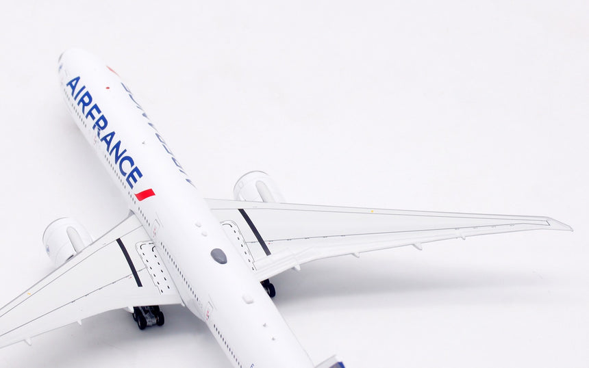 Aviation400 Air France Boeing 777-328ER F-GZNE (detachable gear) 1/400 Aircraft Scale Model