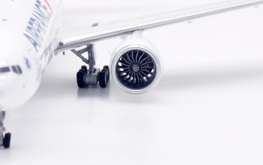 Aviation400 Air France Boeing 777-328ER F-GZNE (detachable gear) 1/400 Aircraft Scale Model