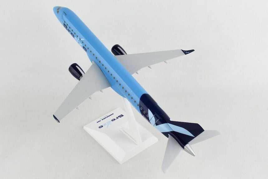 Skymarks Breeze Embraer 195 N190BZ 1/100 SKR1106