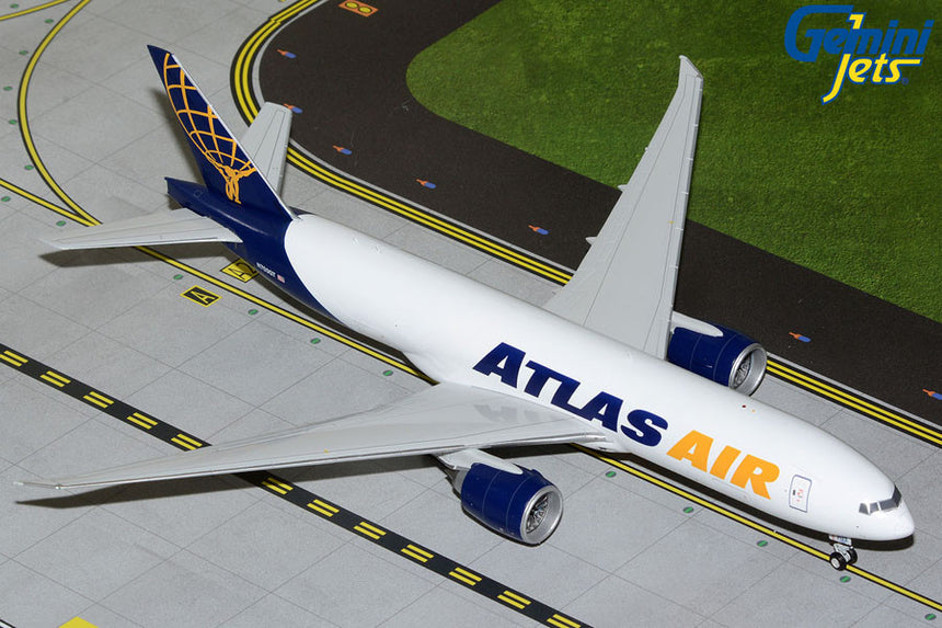 GeminiJets Atlas Air Boeing B777-200LRF N703GT 1/200 Scale