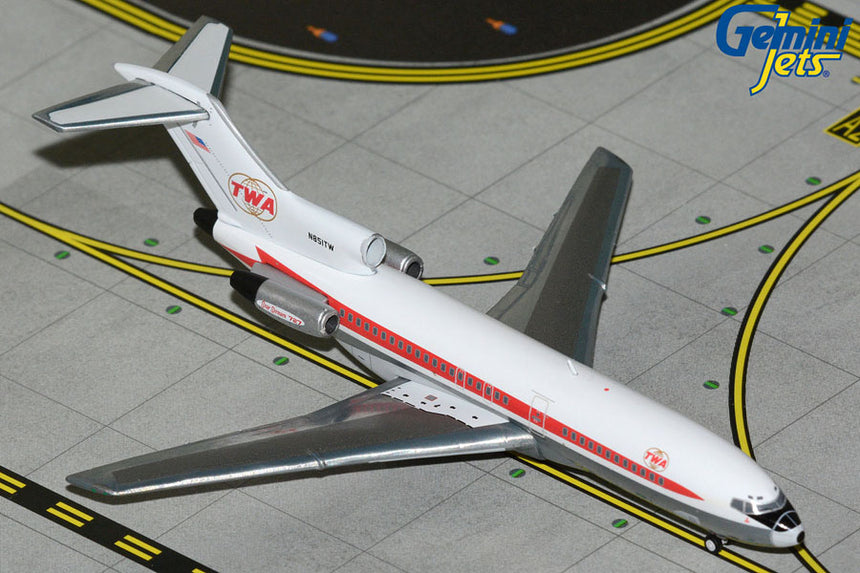 GeminiJets Trans World Airlines (TWA) Boeing B727-100 N851TW (“twin globes” livery; polished) 1/400 Aircraft Scale Model