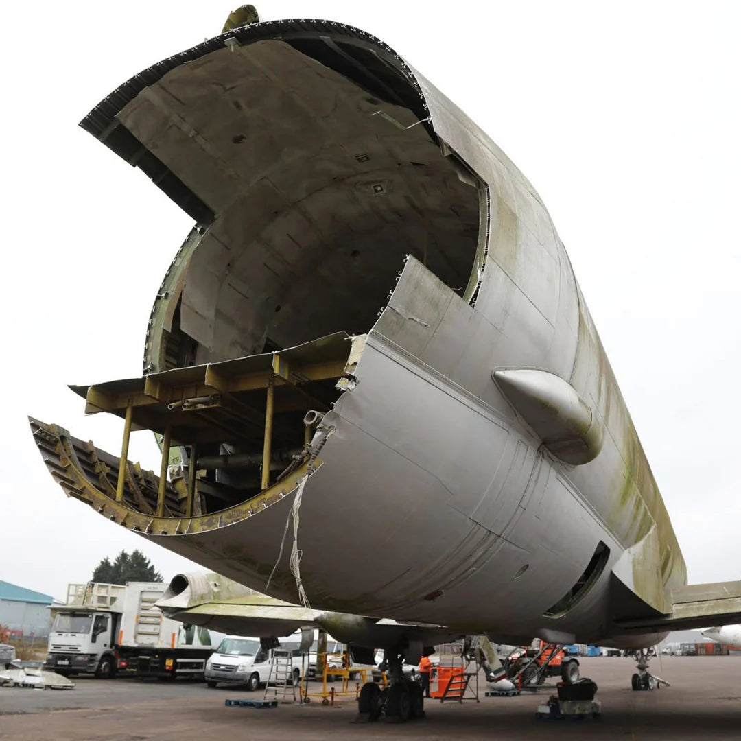 AviationTag First International Airlines Conroy Skymonster CL44 - N447FT Red