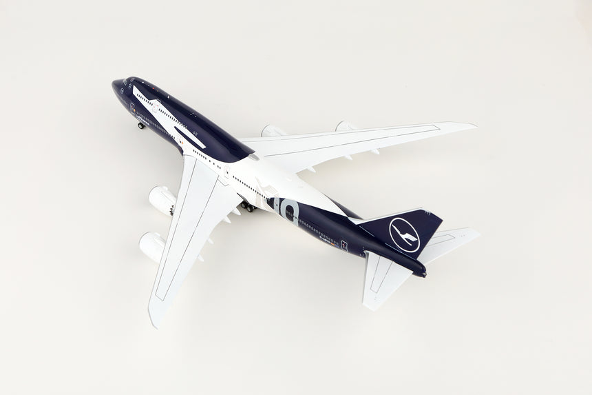 SQ Wings Lufthansa Boeing B747-8 D-ABYN 1/200 Aircraft Scale Model