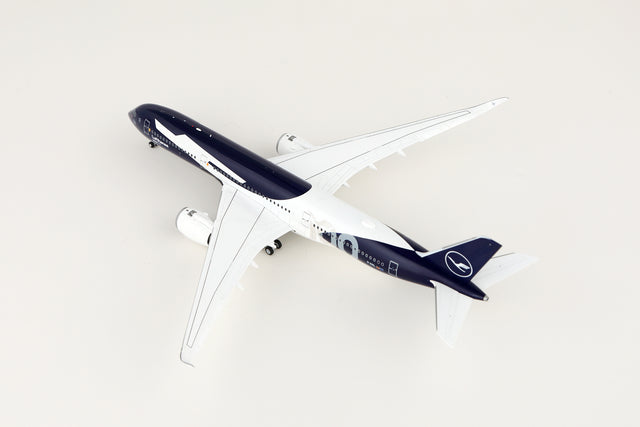 SQ Wings Lufthansa Airbus A350-900 D-AIXL 1/200 Aircraft Scale Model