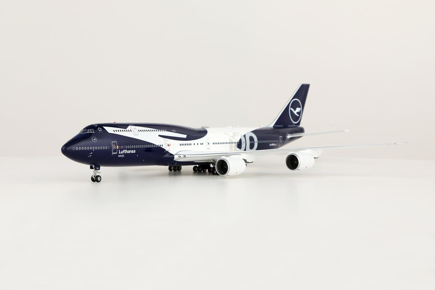 SQ Wings Lufthansa Boeing B747-8 D-ABYN 1/200 Aircraft Scale Model