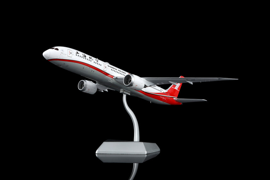 SQ Wings Shang Hai Airlines "100th Shanghai Airlines" Boeing B787-9 B-1111 1/200 Aircraft Scale Model