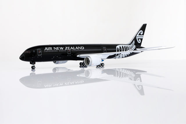 SQ Wings AIR NEW ZEALAND All Black livery Boeing B787-9 ZK-NZE 1/200 Aircraft Scale Model