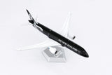 SQ Wings AIR NEW ZEALAND All Black livery Boeing B787-9 ZK-NZE 1/200 Aircraft Scale Model