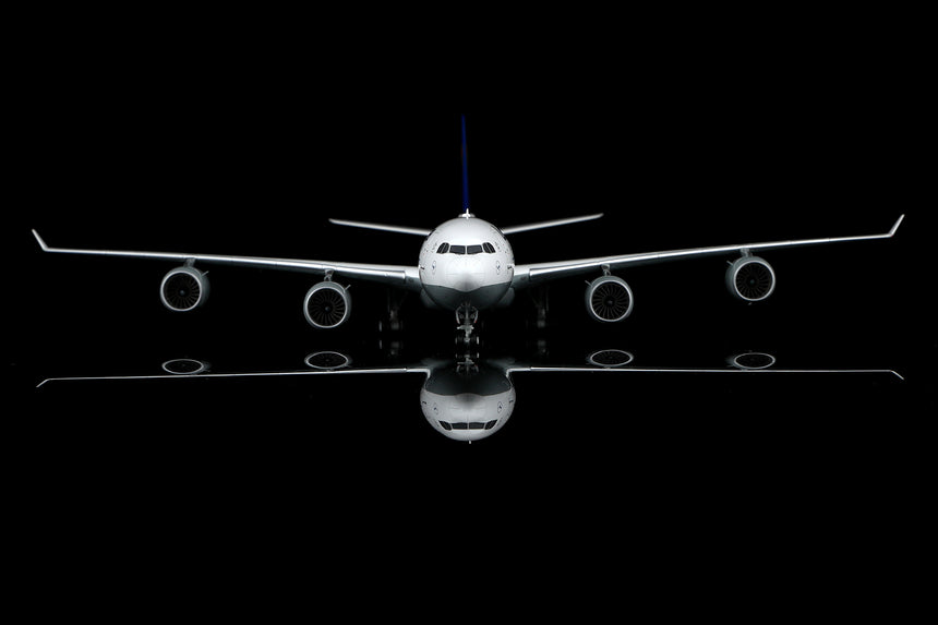 SQ Wings Lufthansa Airbus A340-600 D-AIHX 1/200 Aircraft Scale Model