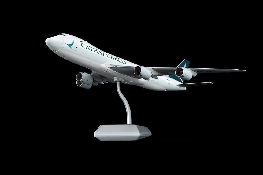 SQ Wings Cathay Cargo "Interactive Series" Boeing B747-8F B-LJN 1/200 Aircraft Scale Model