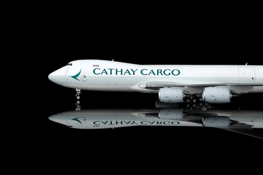 SQ Wings Cathay Cargo "Interactive Series" Boeing B747-8F B-LJN 1/200 Aircraft Scale Model