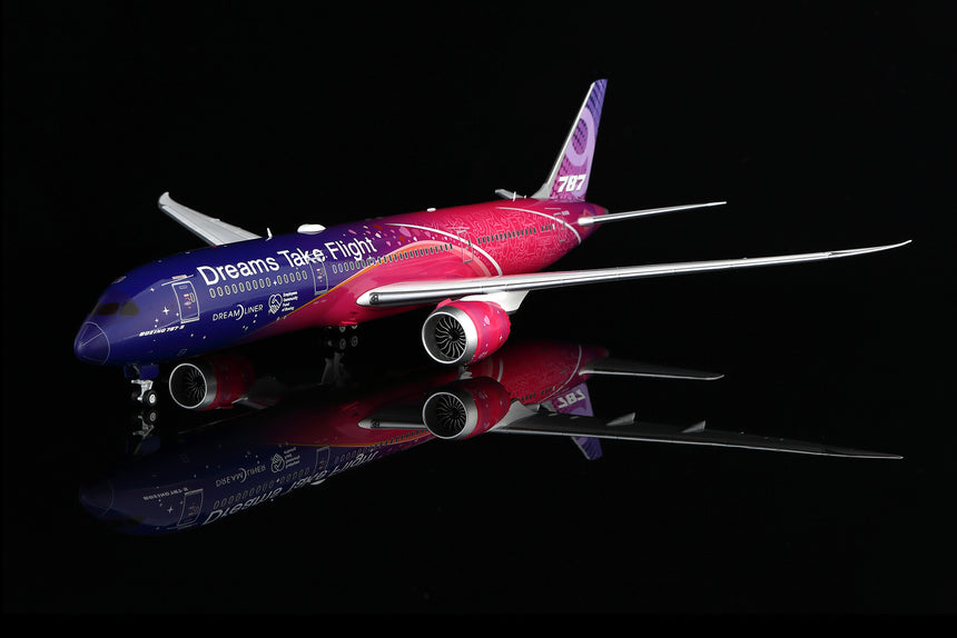 SQ Wings Boeing Company "Dreams Take Flight" Boeing B787-9 N1015B 1/200 Aircraft Scale Model
