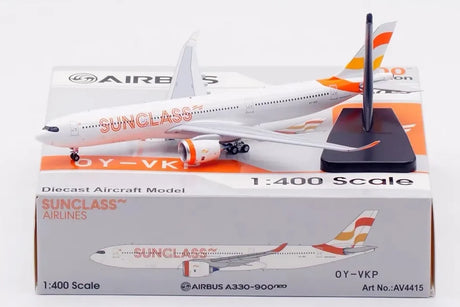 Aviation400 Sunclass Airlines Airbus A330-900 OY-VKP (detachable gear) 1/400 Aircraft Scale Model