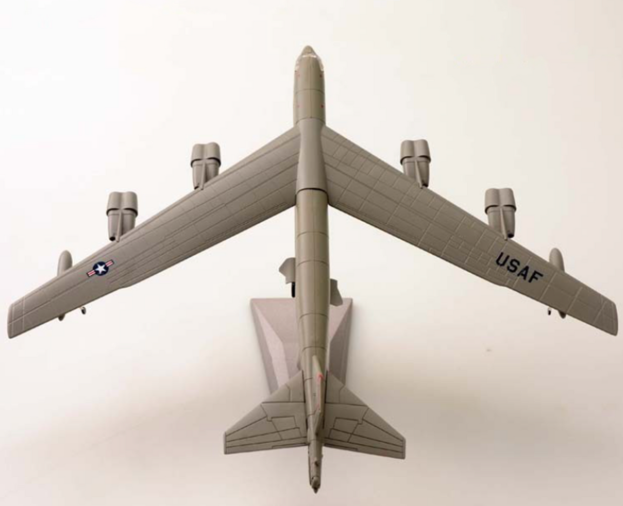 AMS Military USAF Boeing B-52 Stratofortress USA 1/200 Aircraft Scale Model