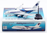 Aviation400 Malaysia Airlines Airbus A380-841 9M-MNE (Rolling Detachable Magnetic Undercarriage) 1/400 Scale