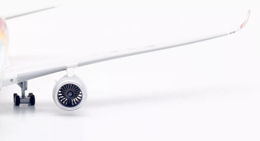 Aviation400 Sichuan Airlines Airbus A350-941 B-32F8 (with detachable gear) 1/400 Scale