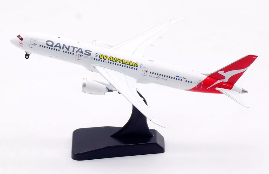 Aviation400 Qantas Boeing 787-9 Dreamliner "Go Australia" VH-ZNH (with detachable gear) 1/400 Aircraft Scale Model
